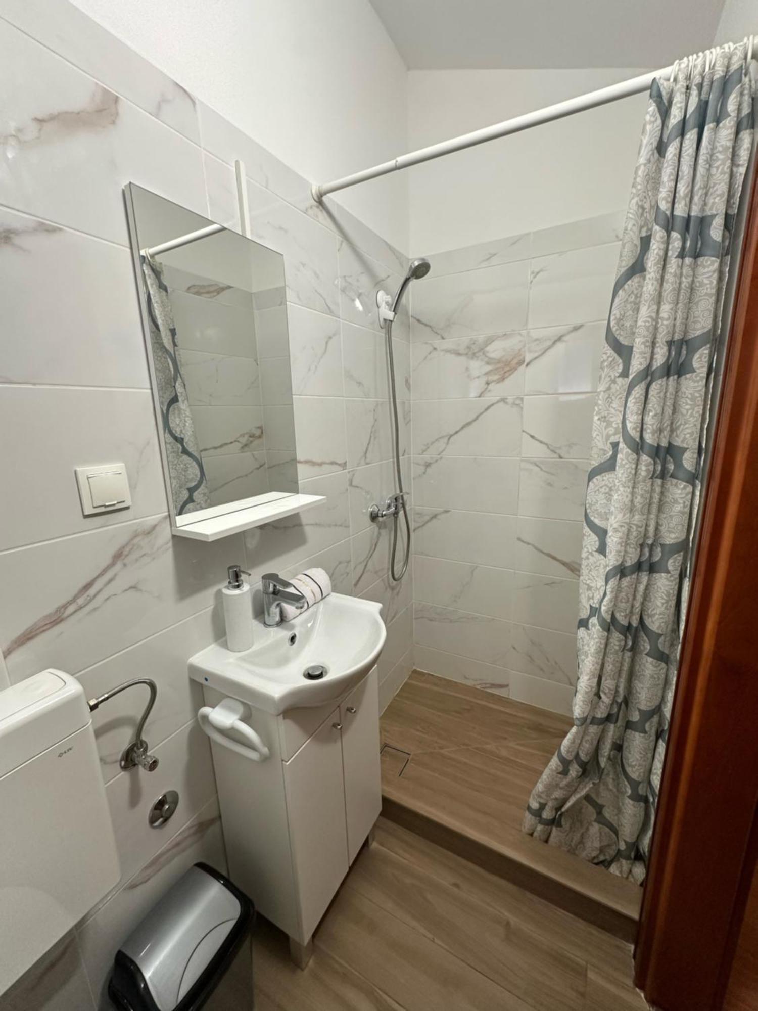 Apartmani Sandra Malinska Sveti Vid-Miholjice Εξωτερικό φωτογραφία